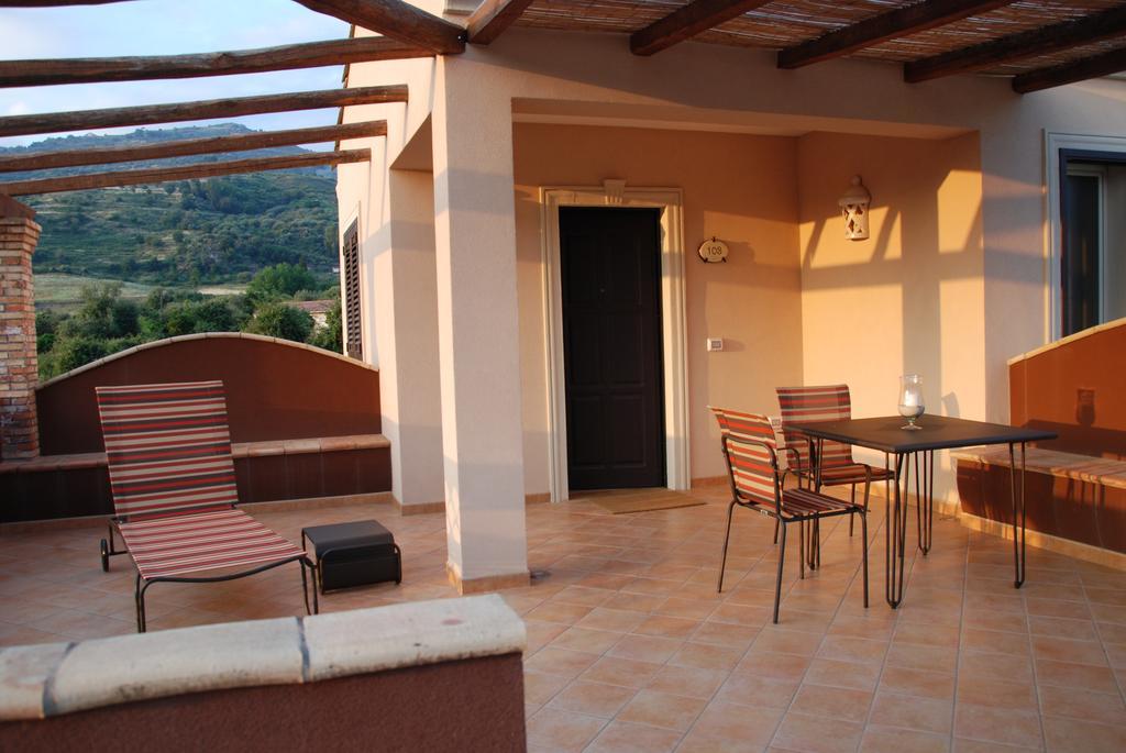 Alcantara Resort Di Charme Adults Only ガッジ エクステリア 写真