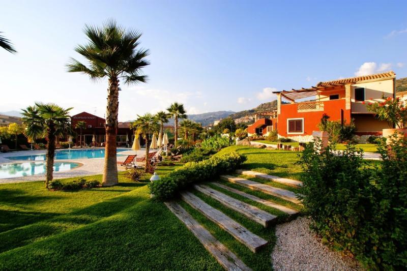 Alcantara Resort Di Charme Adults Only ガッジ エクステリア 写真